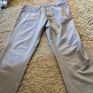 Classic Men's Light Gray Chinos